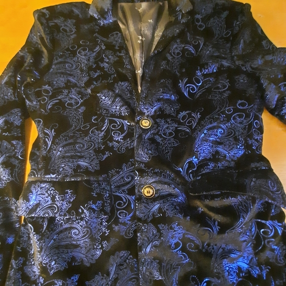 Elegant Women's Black and Blue Blazer - Picture 4 of 14